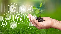 Hand mit Keimling und verschiedenen Icons