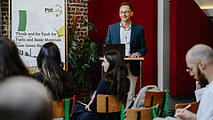 Dr Lorenzo Cremonese, speaker at the PtX Lab Lausitz and project manager for the resource study, opens the event in Brussels