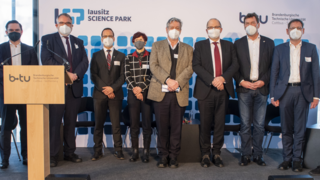 Die Unterzeichnenden des Memorandum of Understanding für den Lausitz Science Park